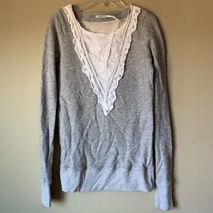 Kimchi Blue Lace Detail Crewneck Top Longsleeve XS